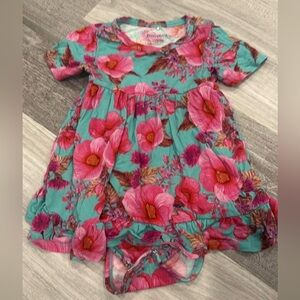 Posh Peanut Floral Short Sleeve Tee - Pink and Teal